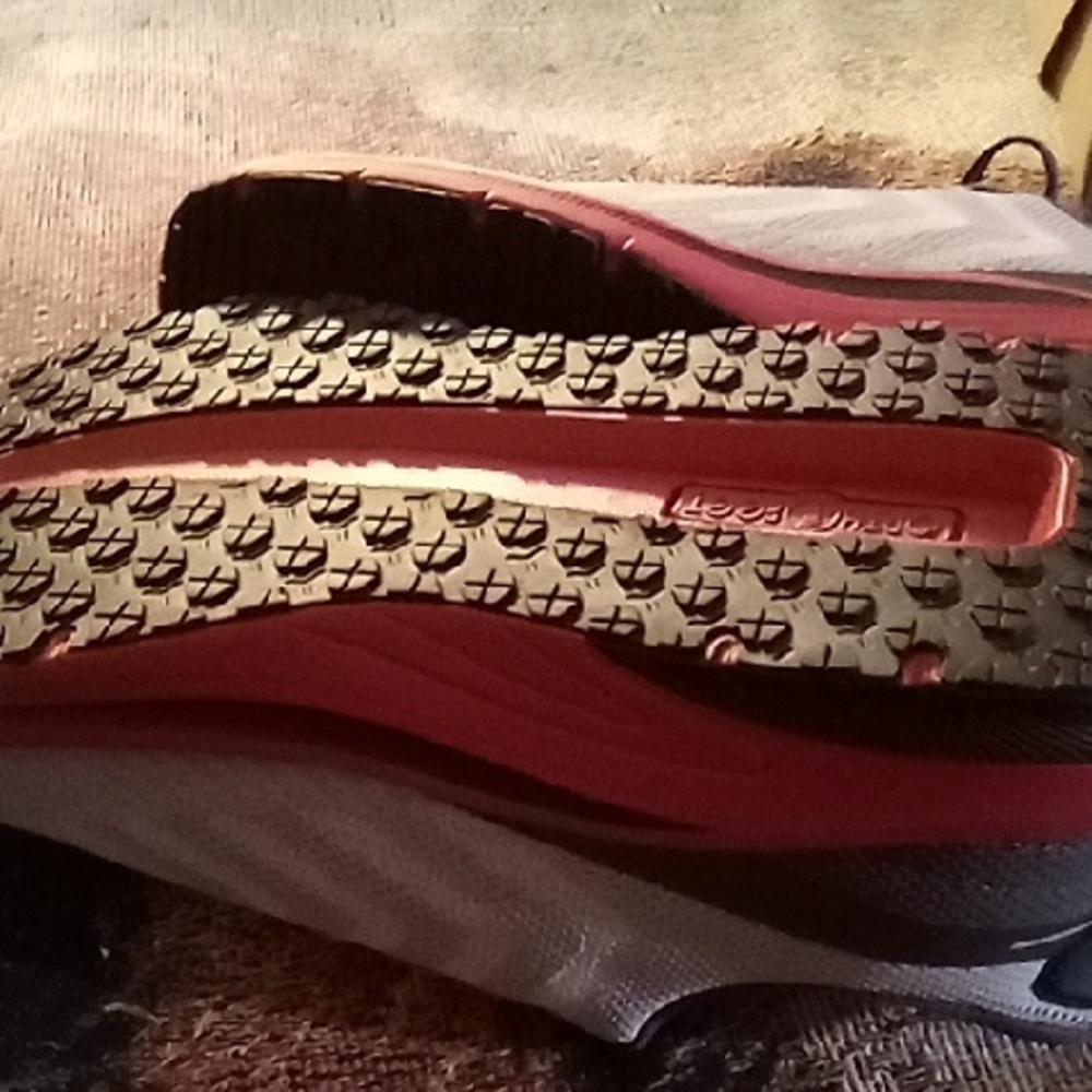 Men's Gray and Black Athletic Shoes - Picture 3 of 5
